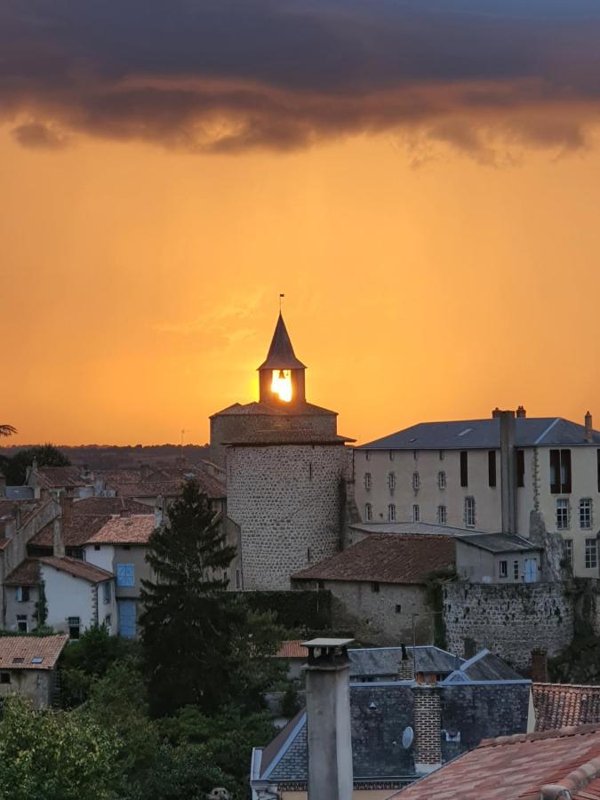 Les 5 Escales Bed and Breakfast Parthenay Buitenkant foto