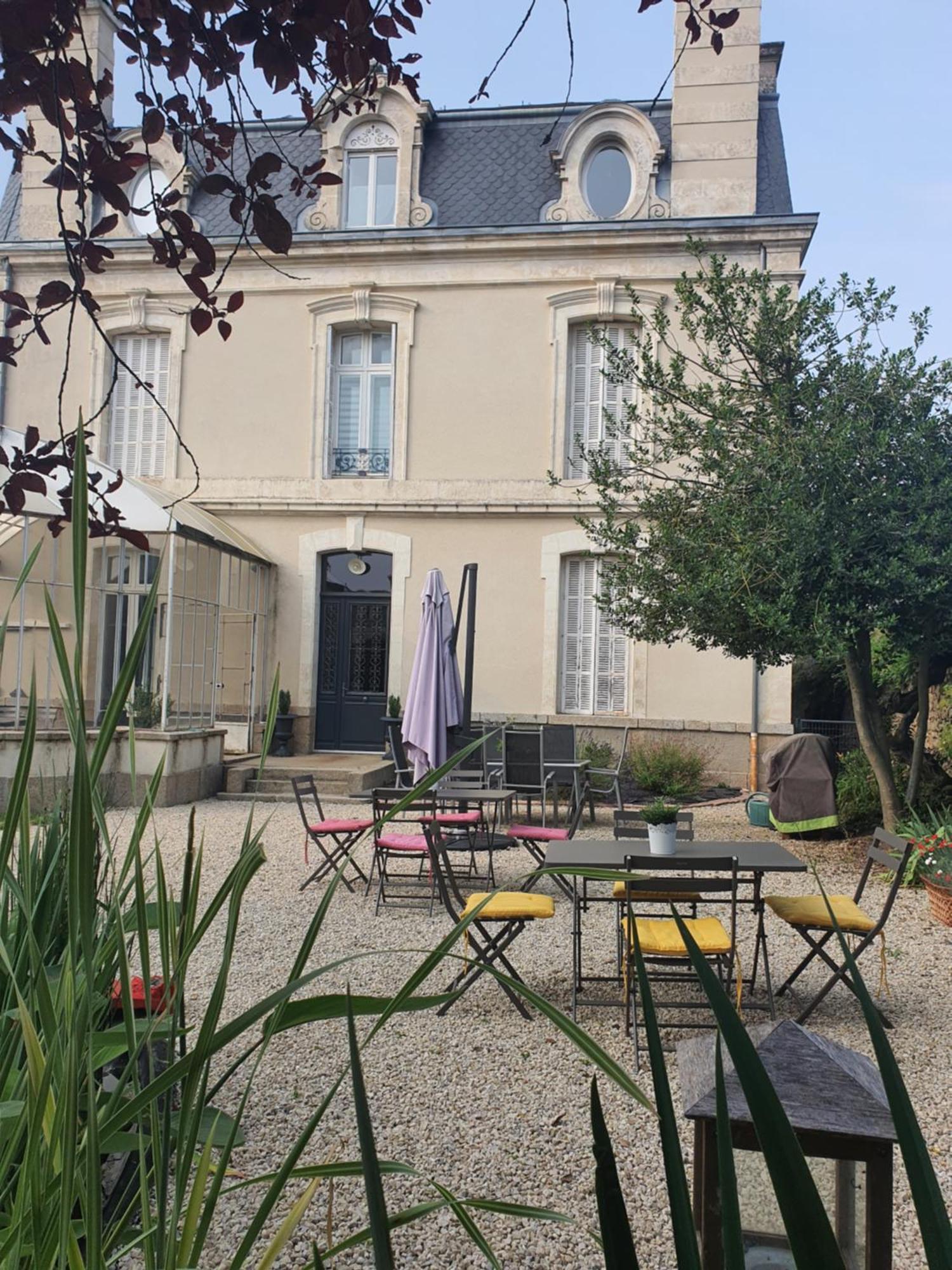 Les 5 Escales Bed and Breakfast Parthenay Buitenkant foto